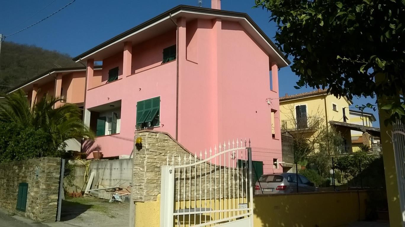 AMEGLIA CASA INDIPENDENTE