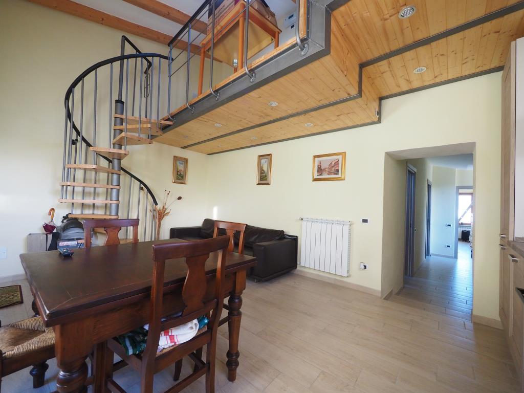 Appartamento in semindipendente, Bastremoli.