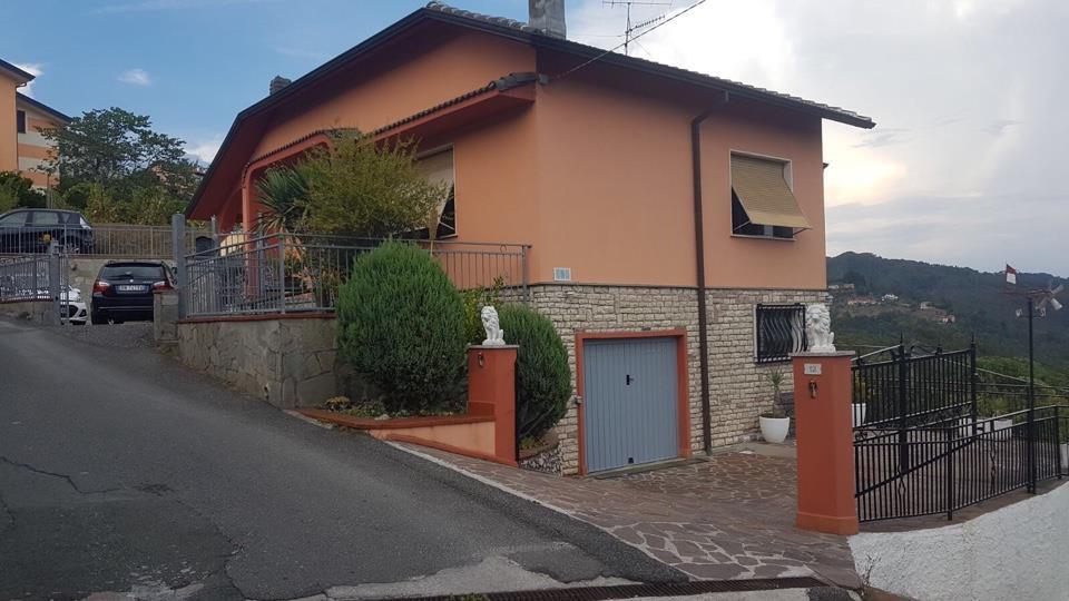 Casa Indipendente Riccò del Golfo