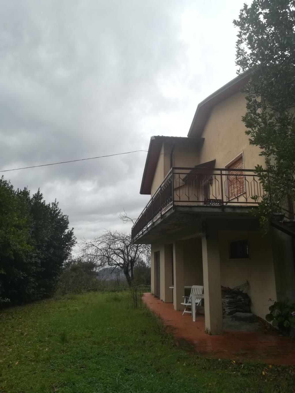 Villa Fosdinovo con vista mare