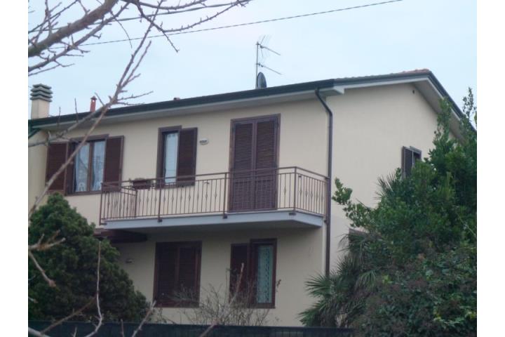 Villa a schiera in Vendita Sarzana