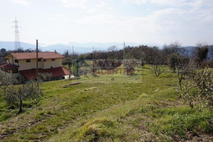 Villa bifamiliare in Vendita Fosdinovo
