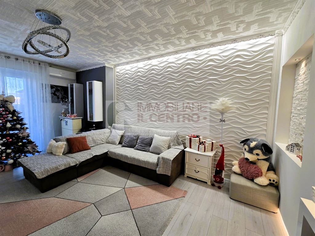 APPARTAMENTO 4 VANI CON CANTINA E POSTO AUTO