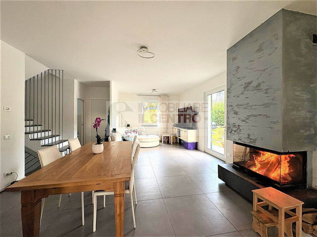 Semindipendente terratetto con giardino.