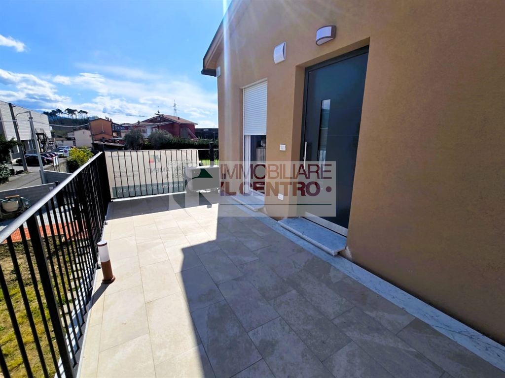 BILOCALE CON TERRAZZA E UN POSTO AUTO