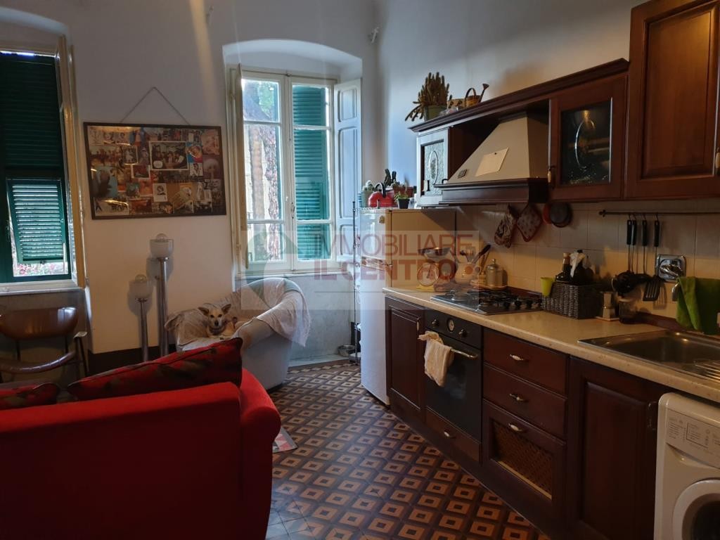 Quadrilocale con servizio e balcone