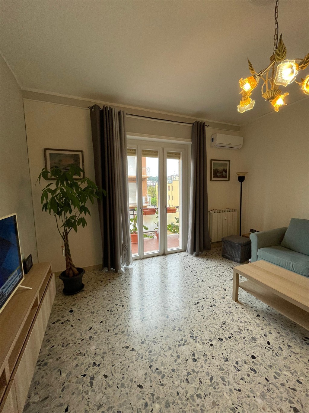 Appartamento in vendita in Via Emanuele Gianturco