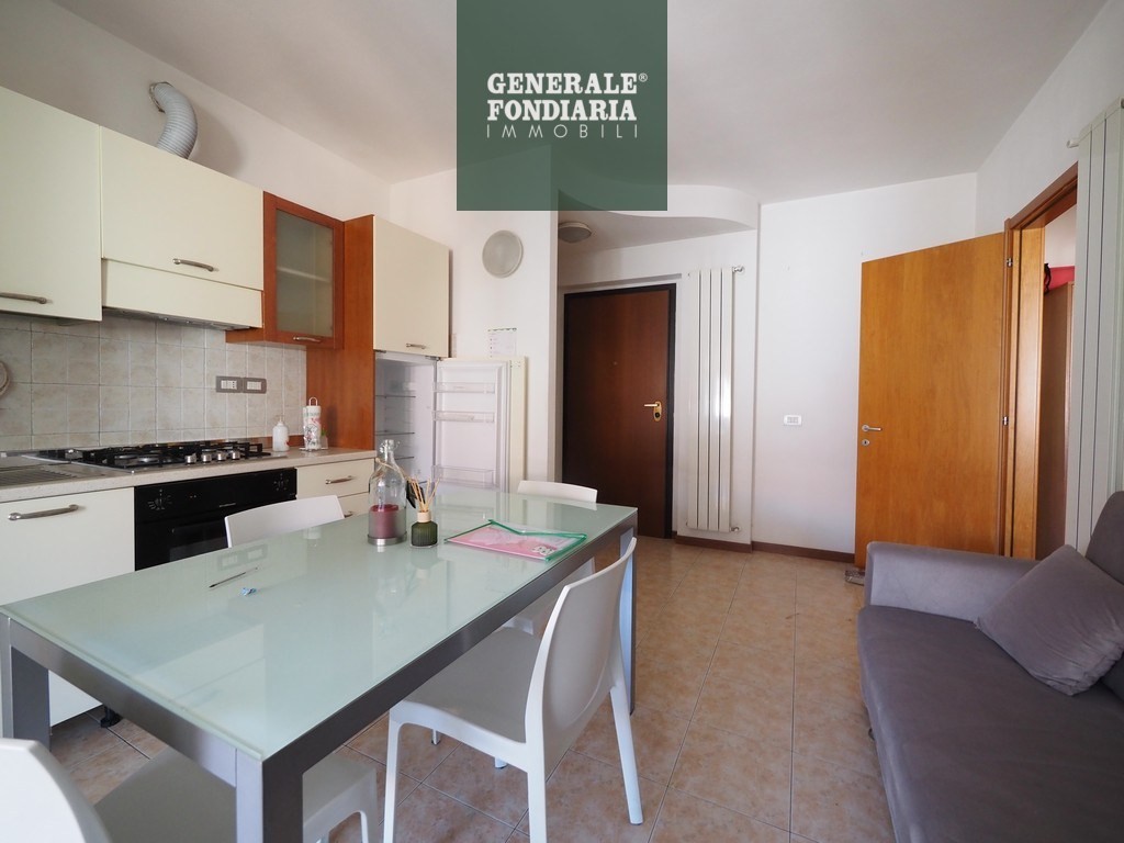Bilocale in affitto, arredato, Ceparana.