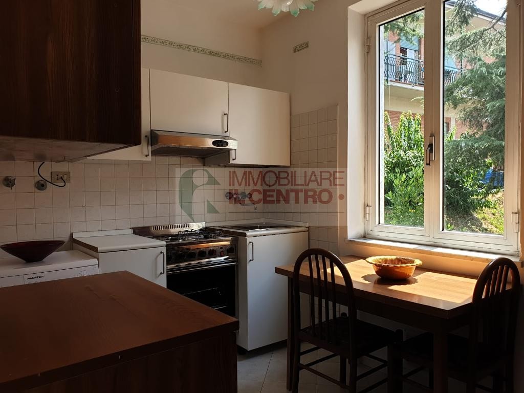 APPARTAMENTO DI 3 VANI CON INGRESSO INDIPENDENTE