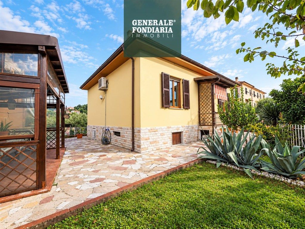 LA SPEZIA – CASA INDIPENDENTE CON 200 MQ DI SPAZIO ESTERNO