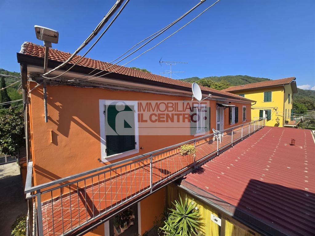 appartamento con cantina