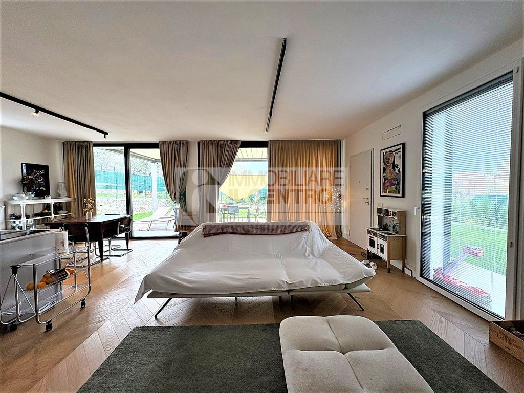 Semindipendente terratetto con giardino.