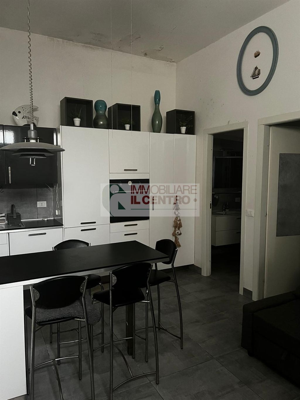 Appartamento piano terra con posto auto e giardino